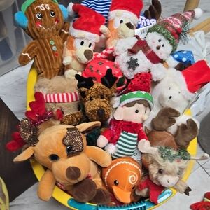 Christmas Plush 45 Pieces NWT & NWOT
